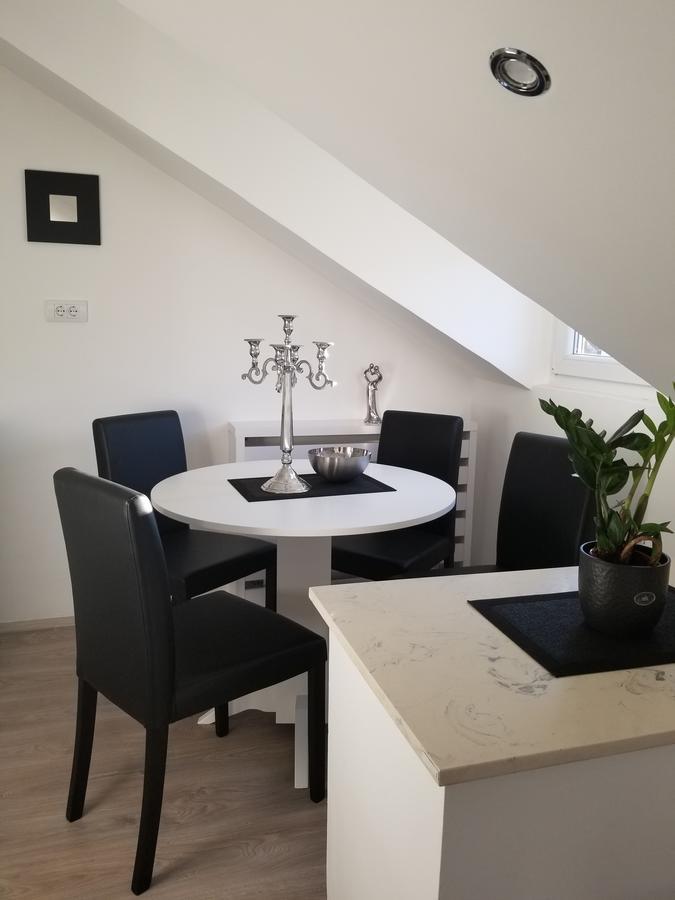 Stan Na Dan Angel Apartment Novi Sad Luaran gambar