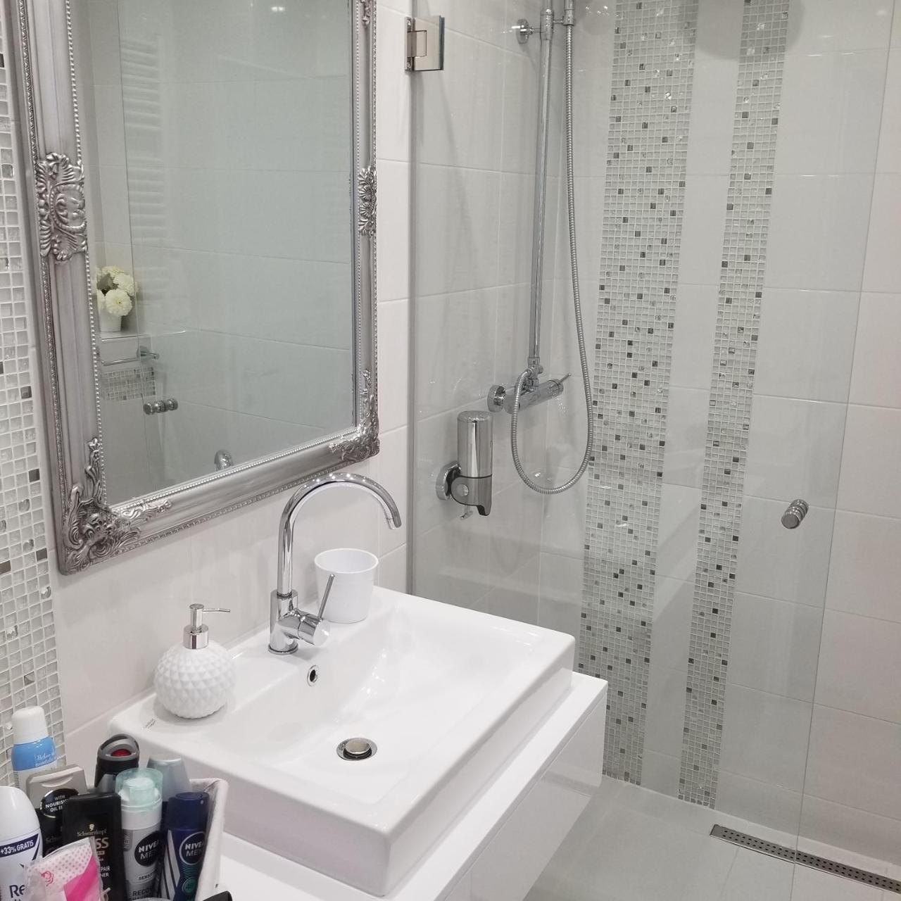 Stan Na Dan Angel Apartment Novi Sad Luaran gambar
