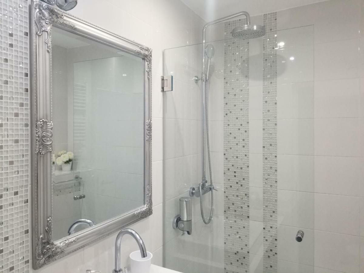 Stan Na Dan Angel Apartment Novi Sad Luaran gambar